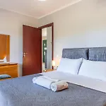 Starry Sky Luxury Apartment 4